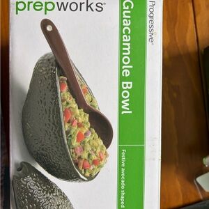 Guacamole Bowl with Brown Spoon